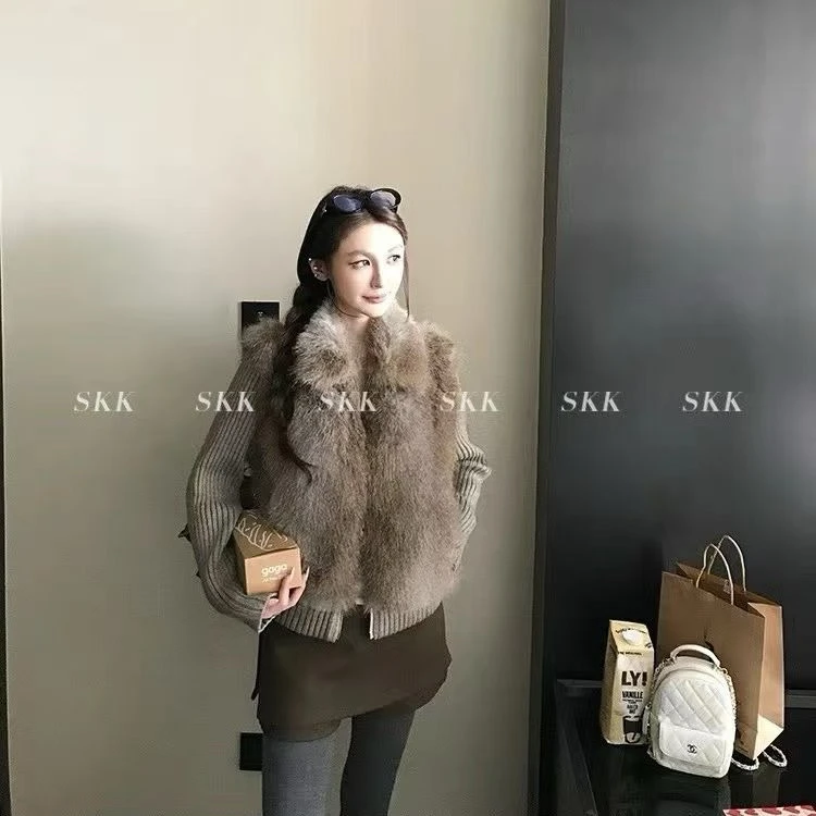 '雪顶摩卡'环保狐狸毛仿皮草双色定染复古翻领拼接假两件毛毛外套