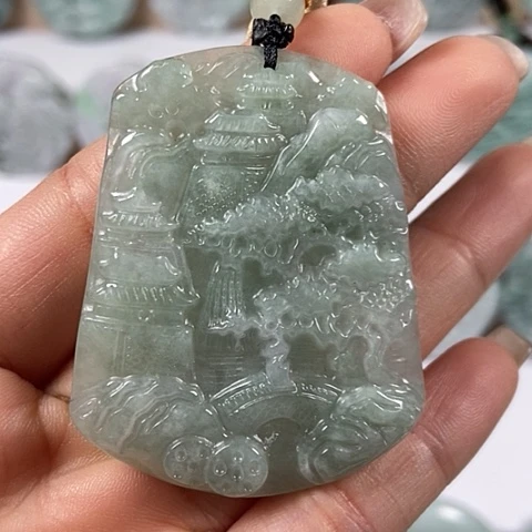 翡翠颈饰未镶嵌山水牌福利