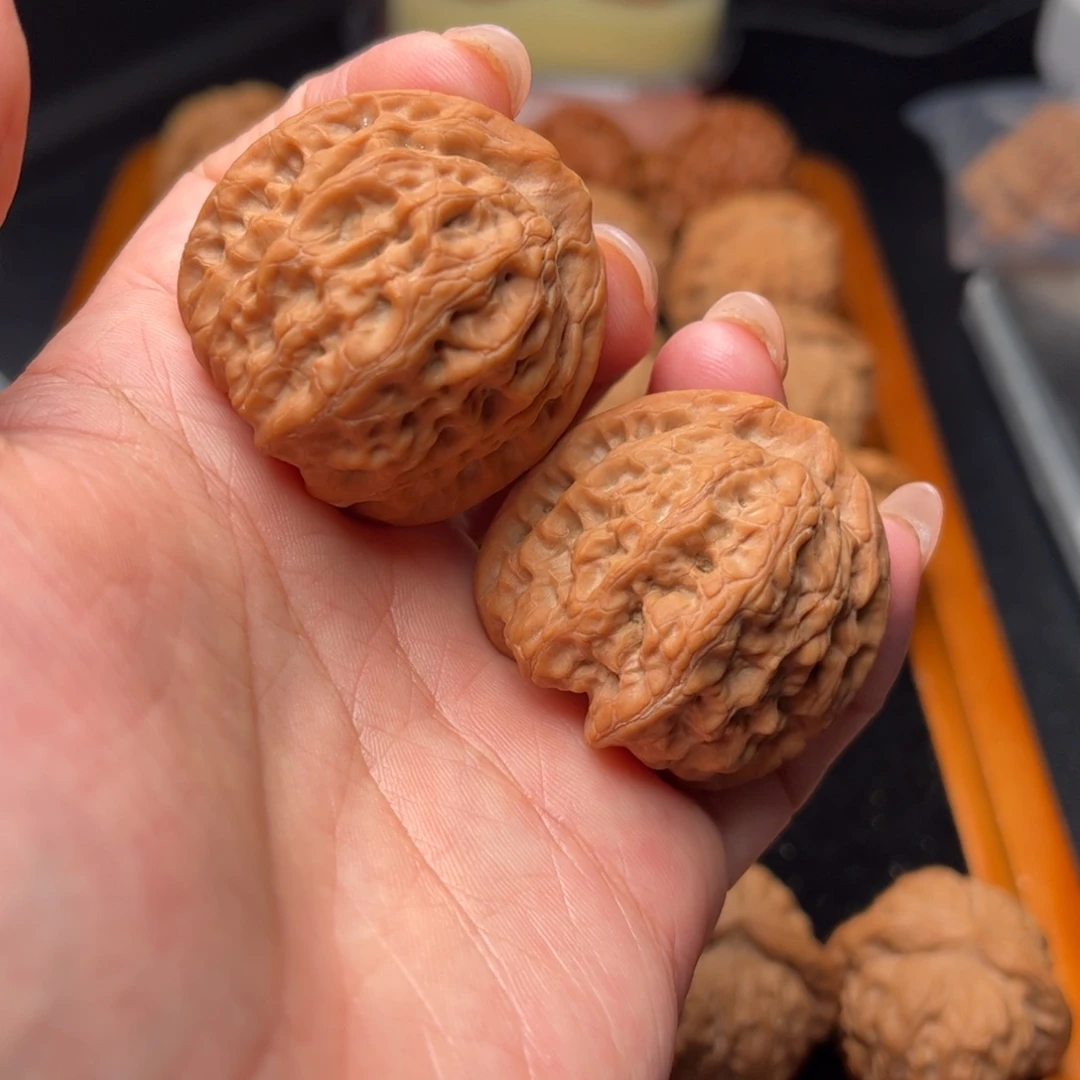 核桃把件x**x佛度38尺寸