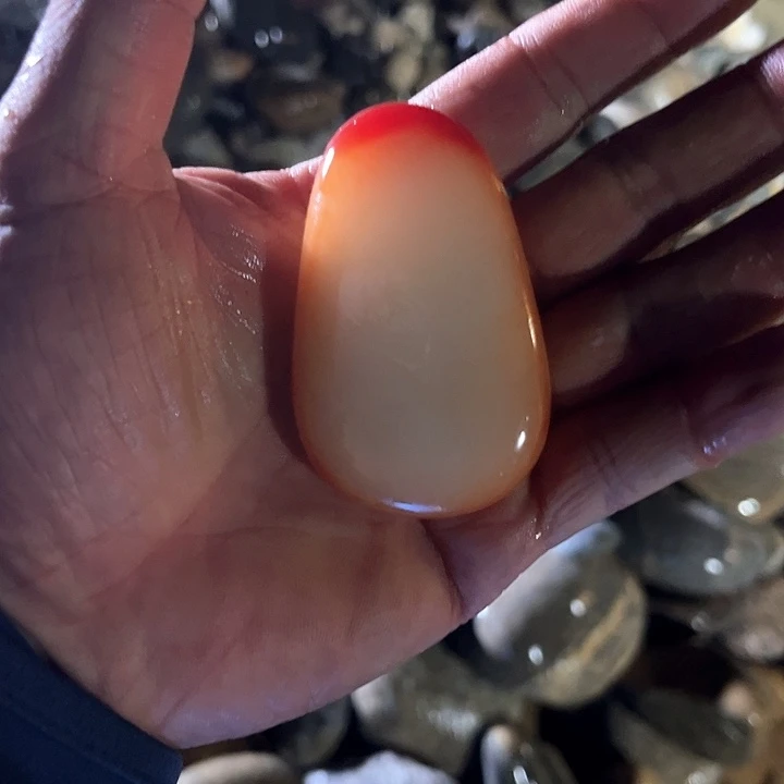 未镶嵌和田玉（糖玉）挂件