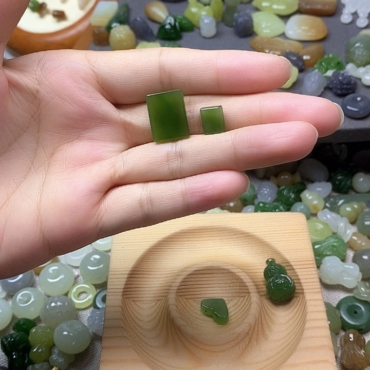 未镶嵌和田玉挂件华*