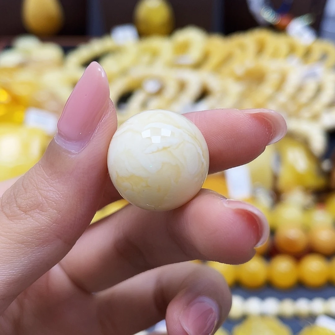 琥珀未镶嵌裸石19.1mm 瓷白白蜡 妖花纹