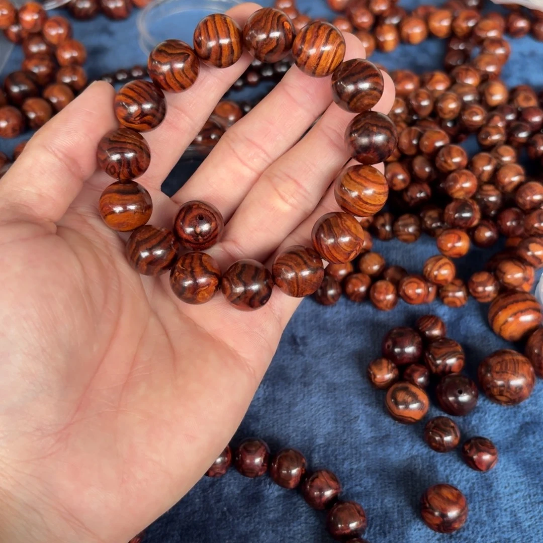 依***。黄花梨/降香黄檀1.5