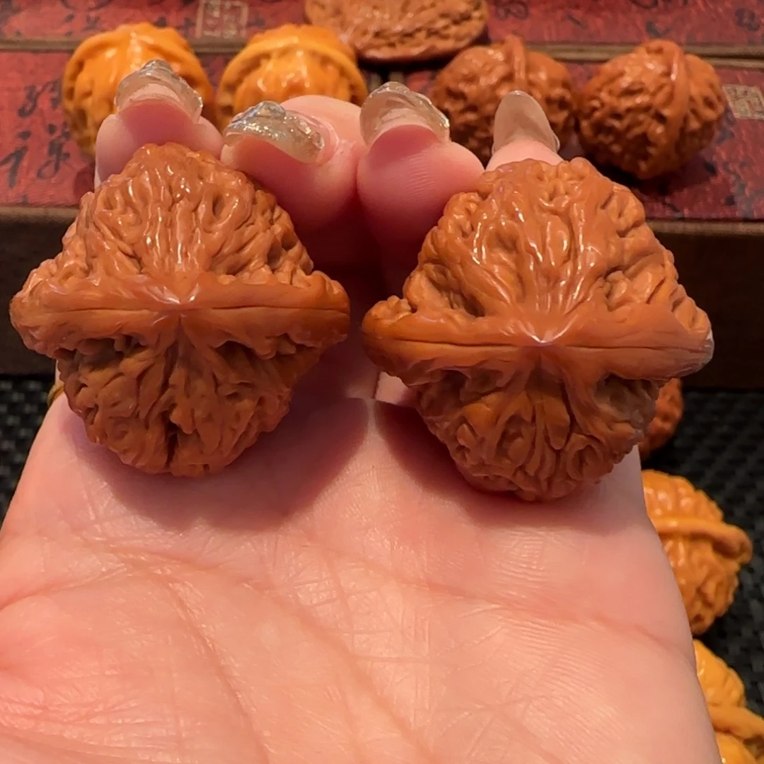 桃核吊坠南疆石35精品