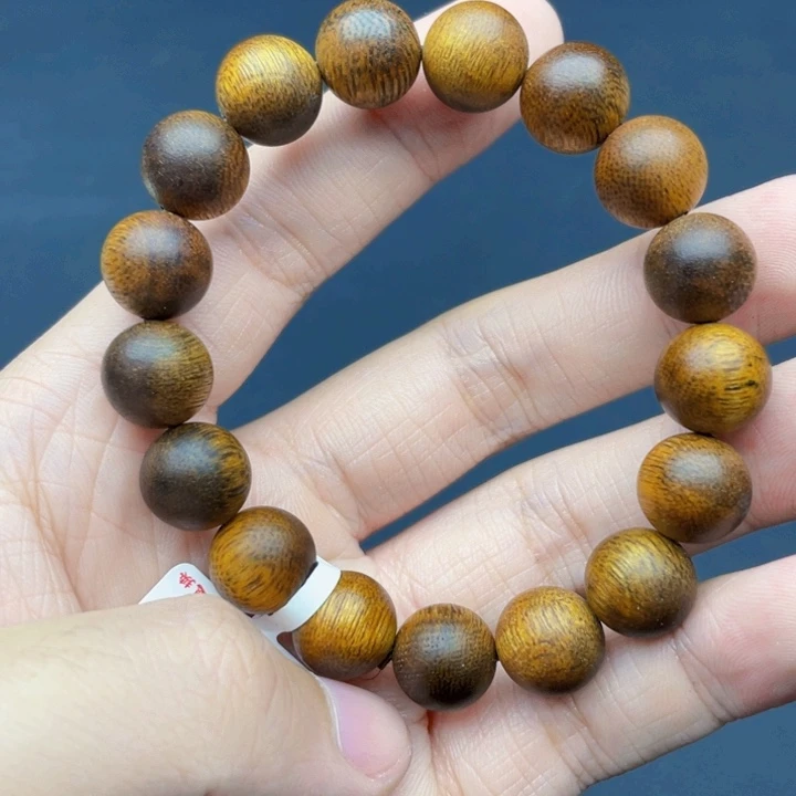 沉香碎屑沉香伊利安黄奇