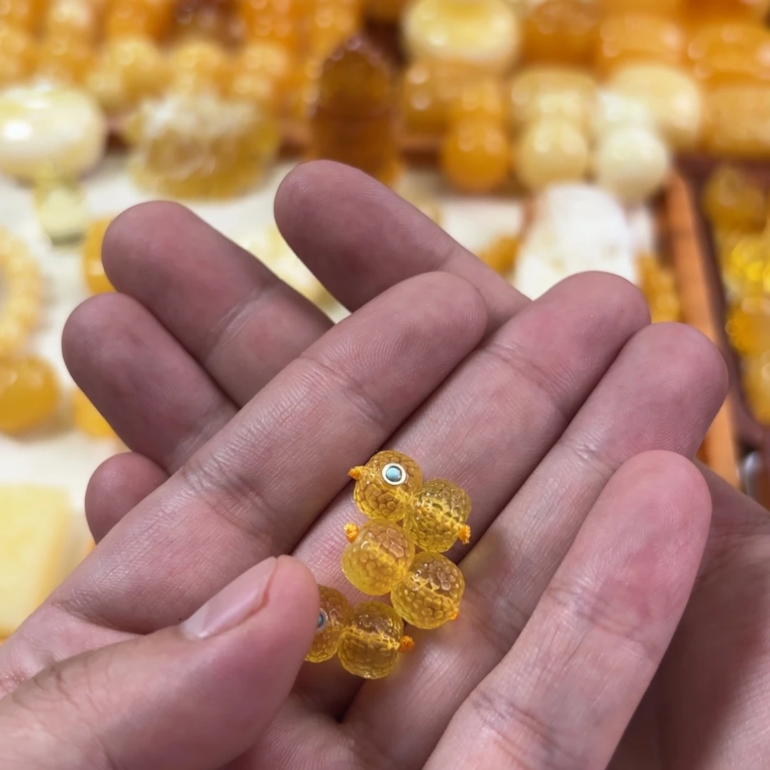 蜜蜡未镶嵌裸石对珠