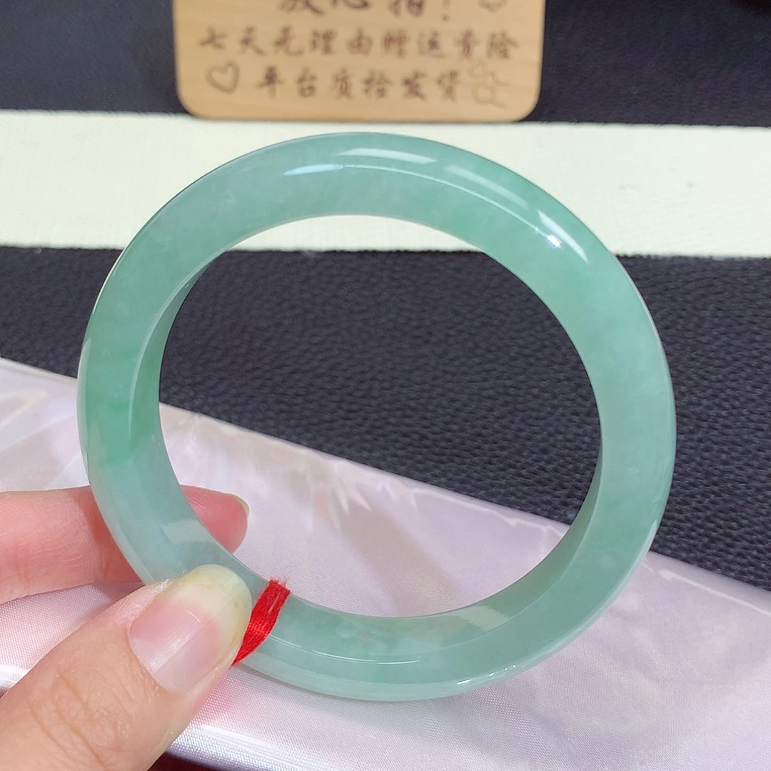 翡翠未镶嵌手镯1238