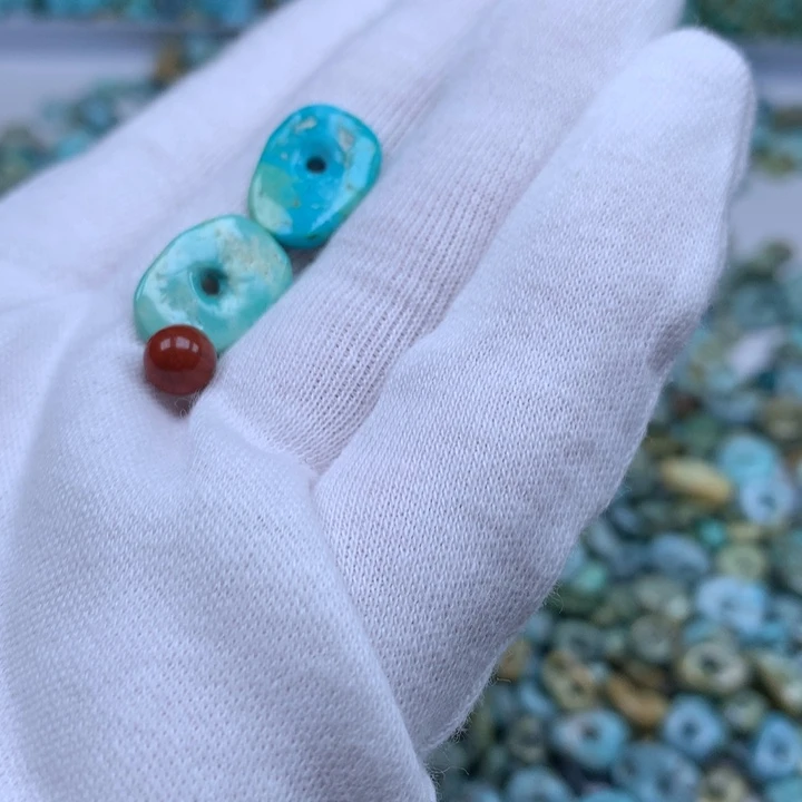 金****南红玛瑙未镶嵌珠宝奇石