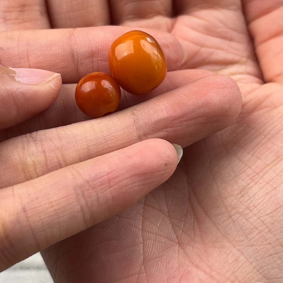 ****星蜜蜡未镶嵌颈饰老蜜蜡
