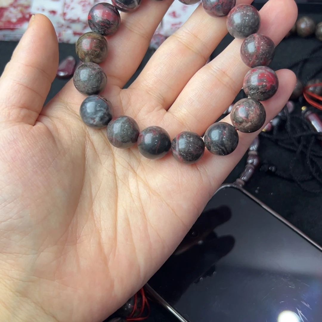 天然辰砂原石手串