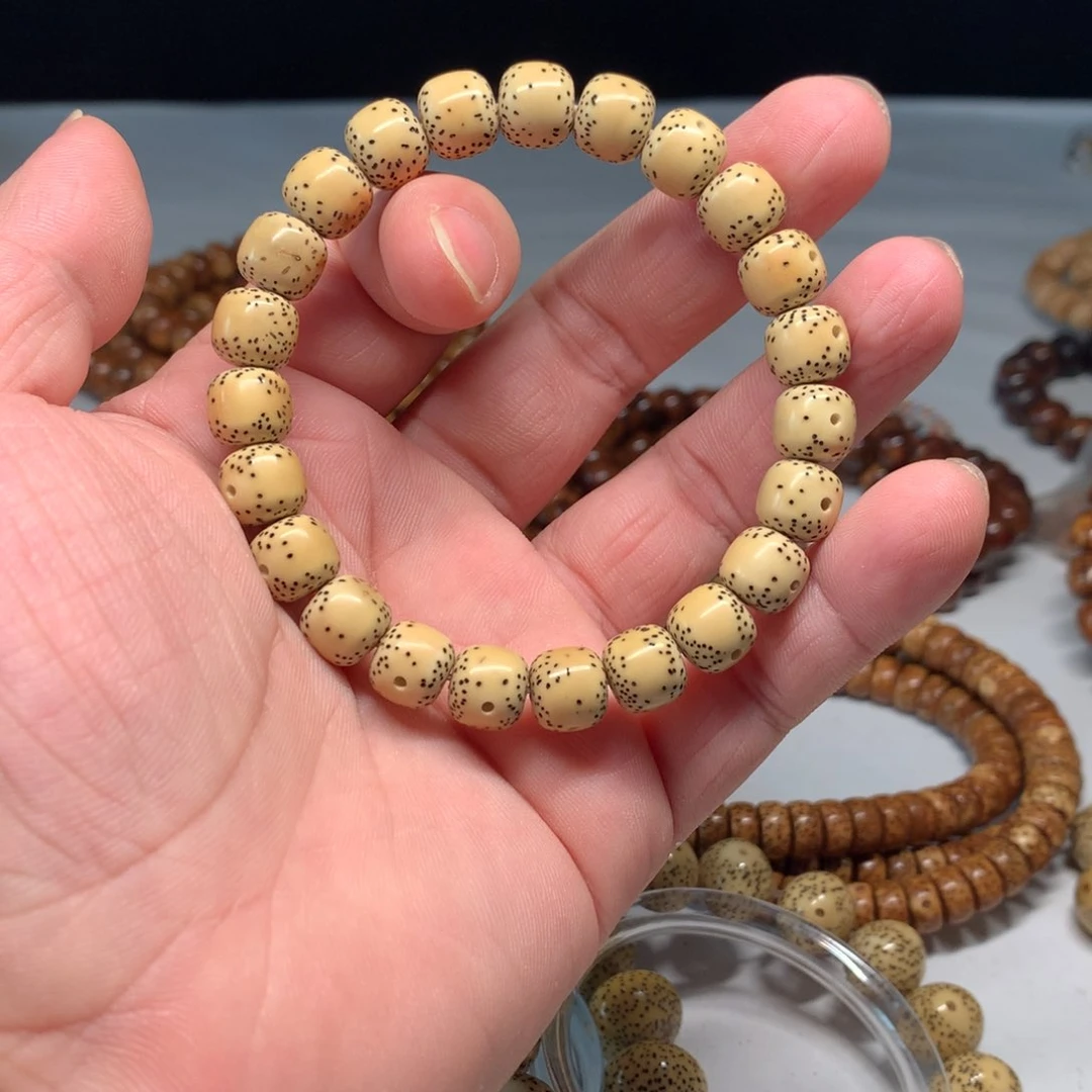 吊坠星月菩提海南原生态10✖️9小贯通留白