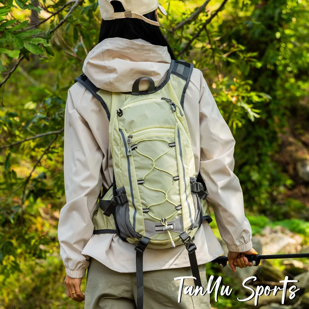 探屿户外徒步登山包拼色通勤双肩包男工装风骑行旅行包轻量化背包