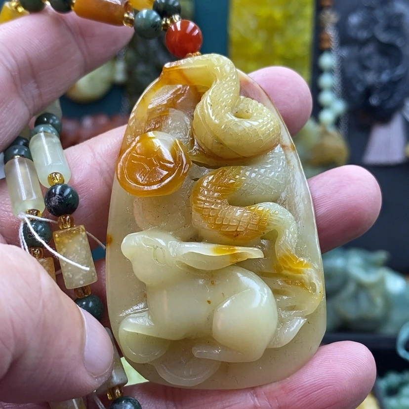 【闪购商品】未镶嵌蛇纹石玉吊坠