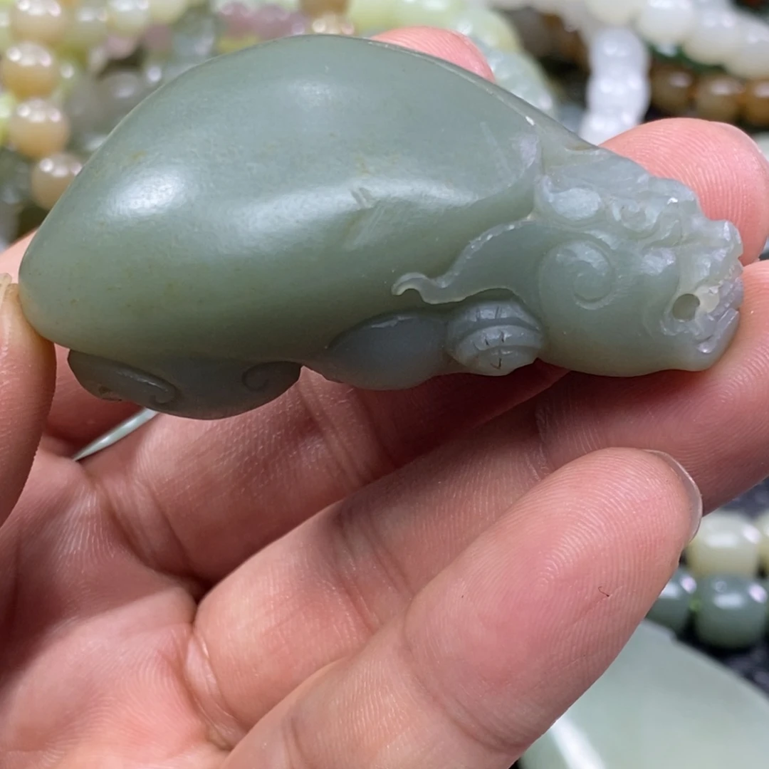 和田玉吊坠未镶嵌伍***吴