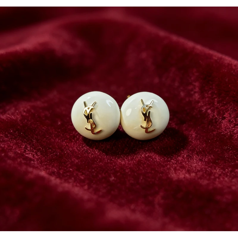 铜合金陶瓷耳饰 760法式复古耳钉女时尚精致简约