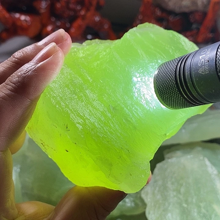 蛇纹石玉合金珠宝奇石