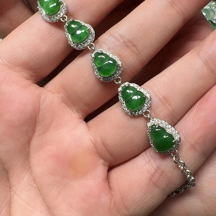 翡翠未镶嵌颈饰天然A货翡翠放漏