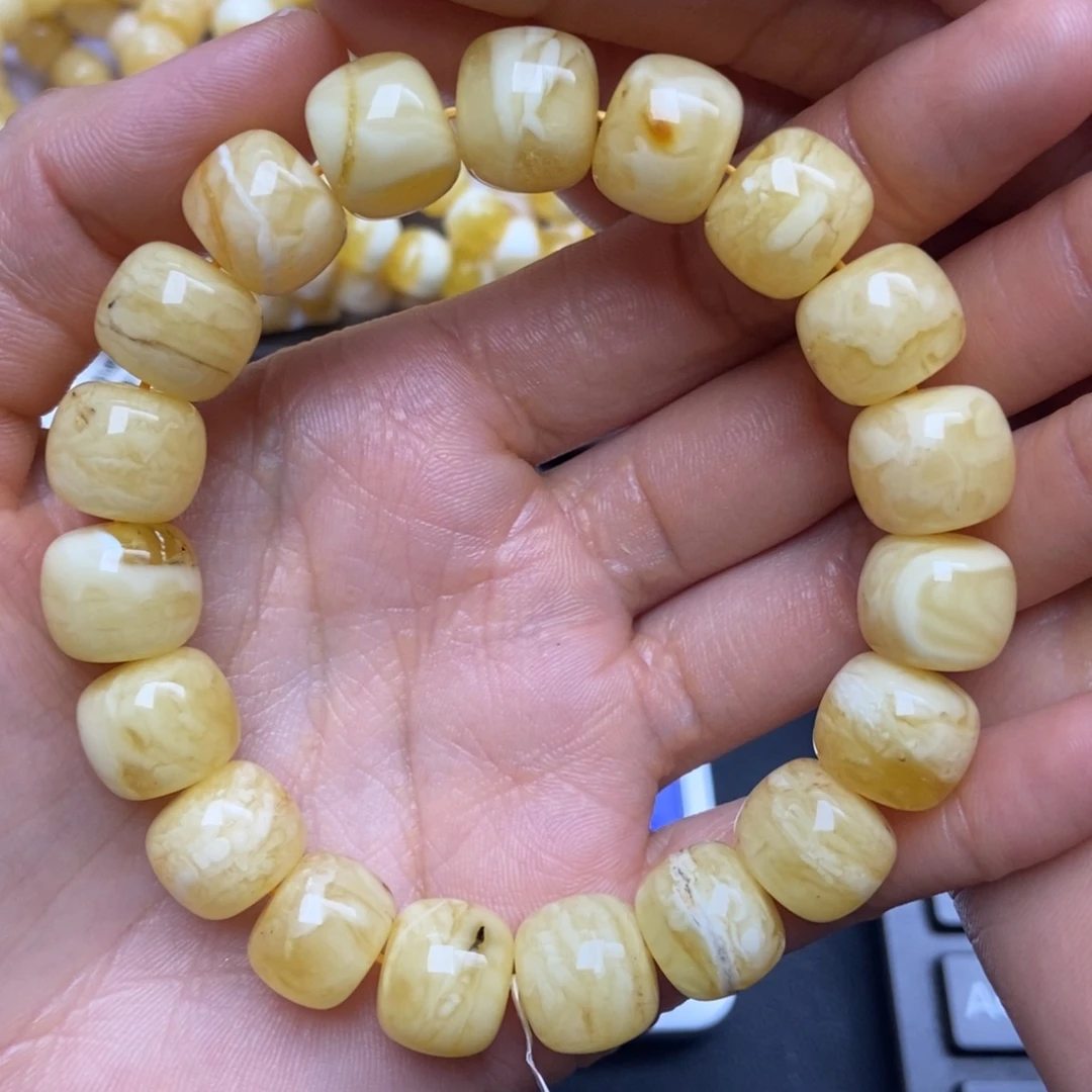 蜜蜡未镶嵌珠宝奇石59