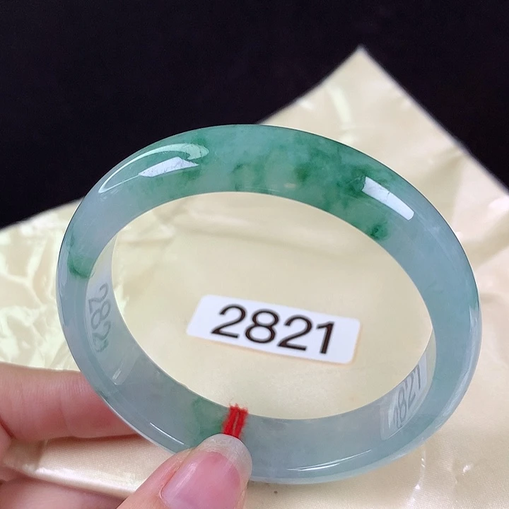 翡翠未镶嵌手镯58圈