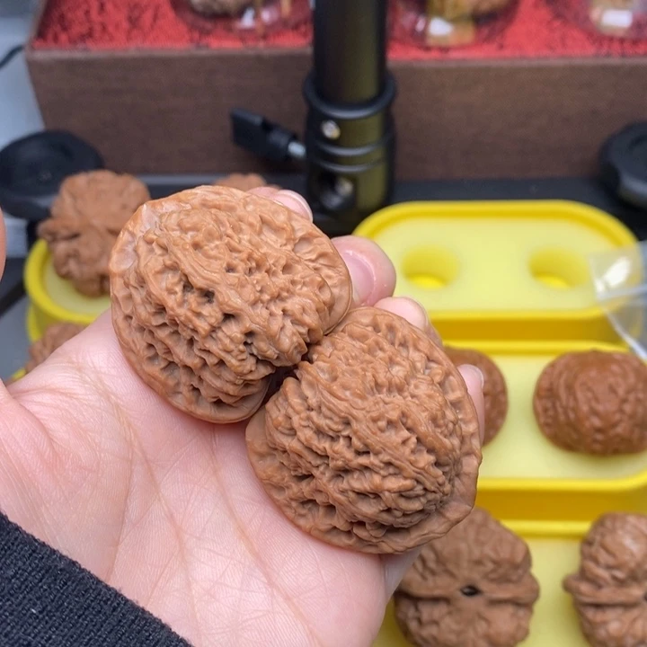 把件文玩核桃三角疆40