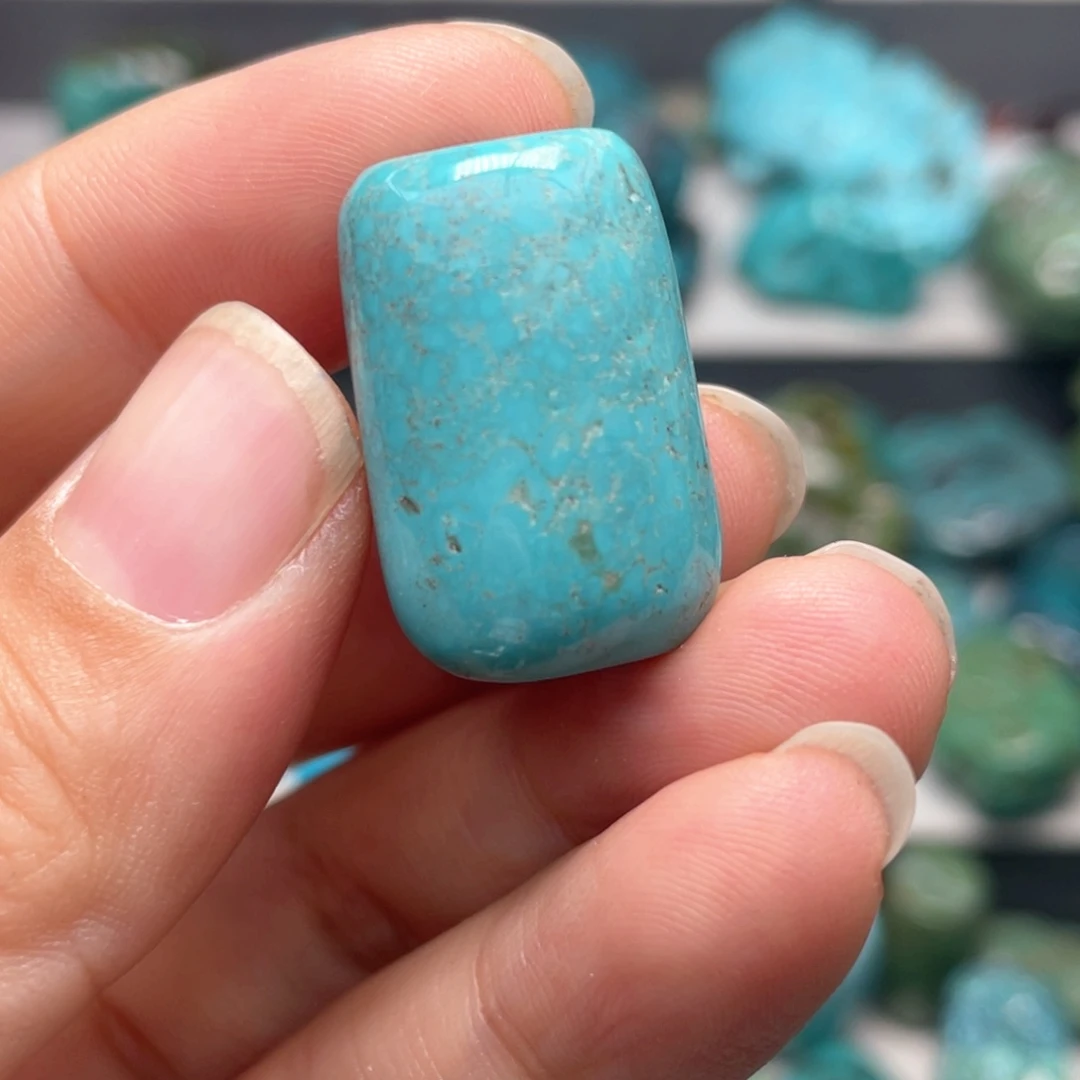 龙***雨绿松石未镶嵌颈饰