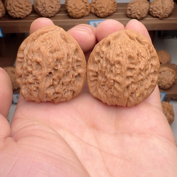 文玩核桃吊坠南疆石