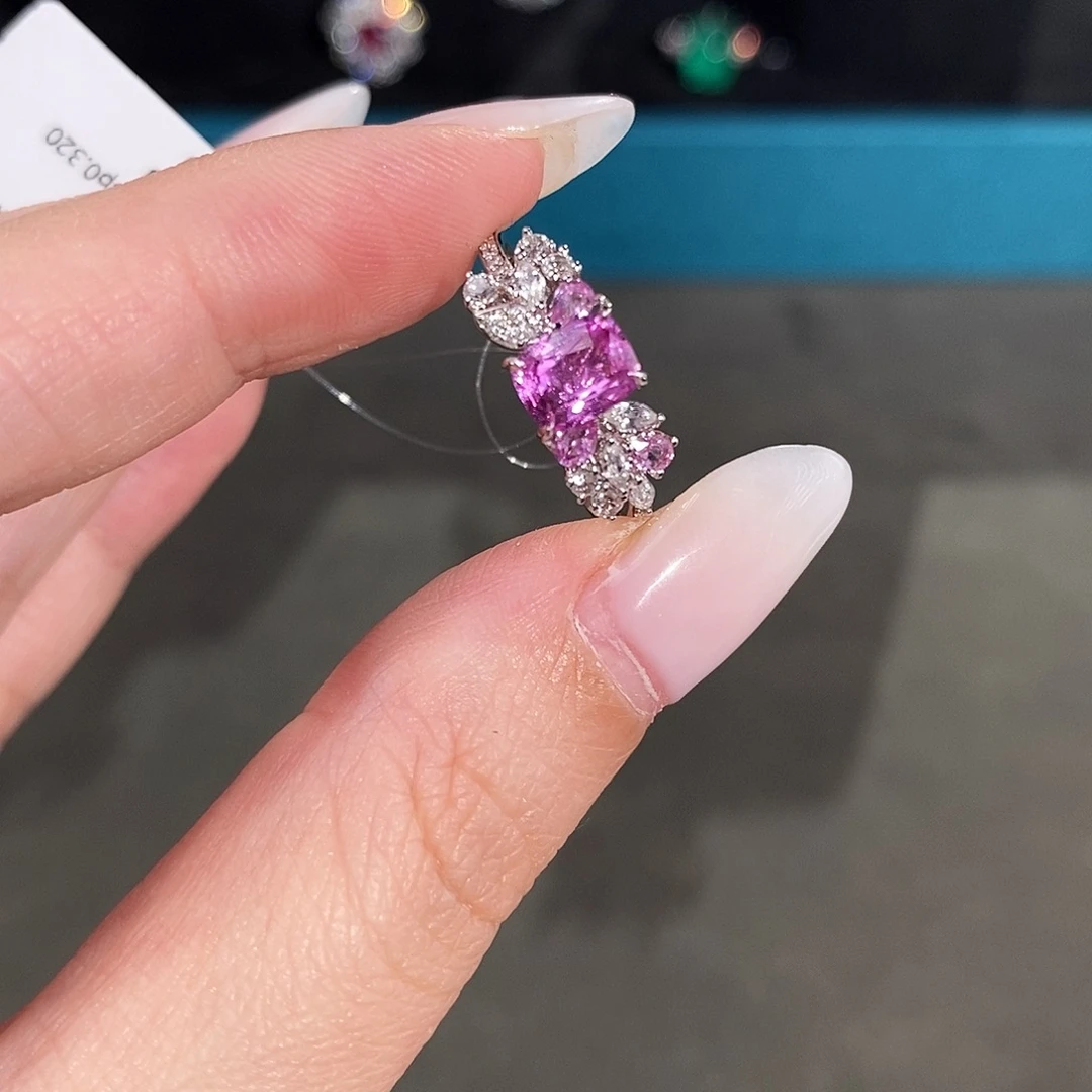 戒指18K金镶嵌蓝宝石帕帕拉恰无烧大台面1.046ct