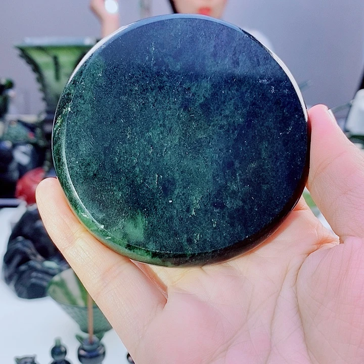 未镶嵌和田玉（青玉）把件