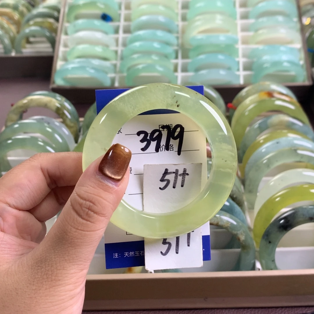 未镶嵌蛇纹石玉手镯3979