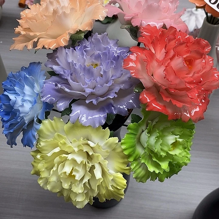 陶瓷陶瓷材料带白色猫儿