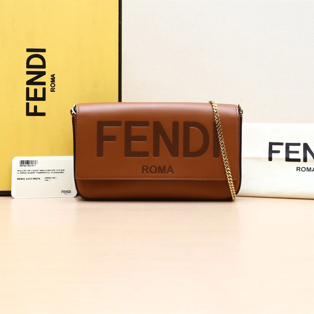 99新 FENDI/芬迪 【活动】22早春 单肩包新款三合一 P224520295