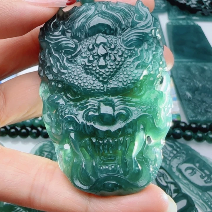 翡翠未镶嵌颈饰多样性发货天然A货翡翠