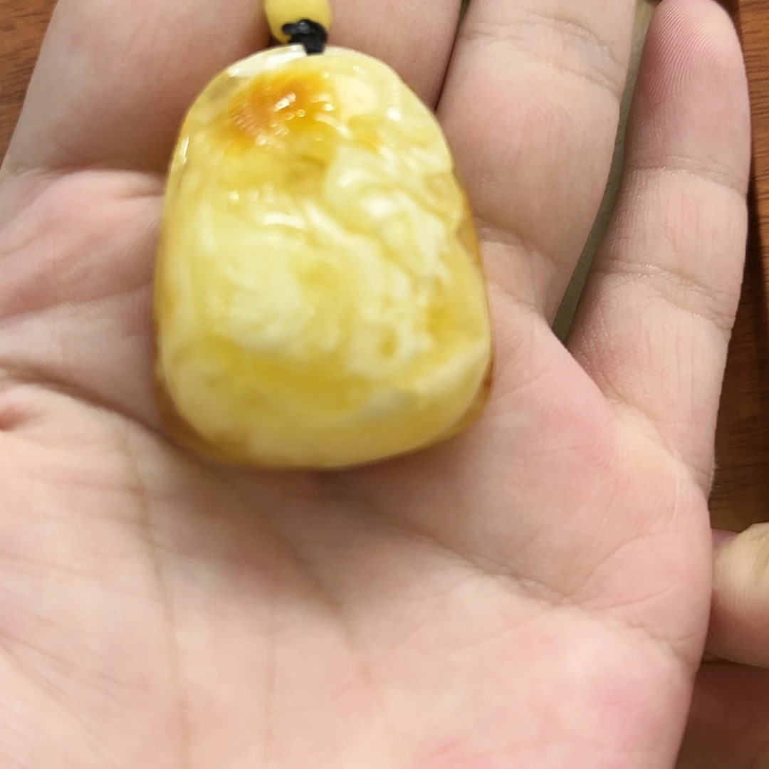 蜜蜡未镶嵌珠宝奇石