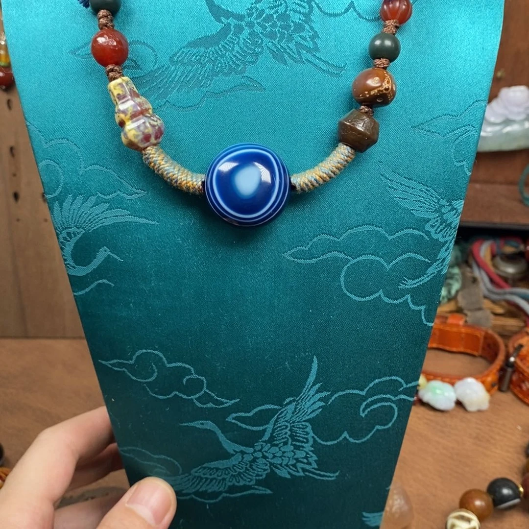 未镶嵌颈饰玛瑙/玉髓