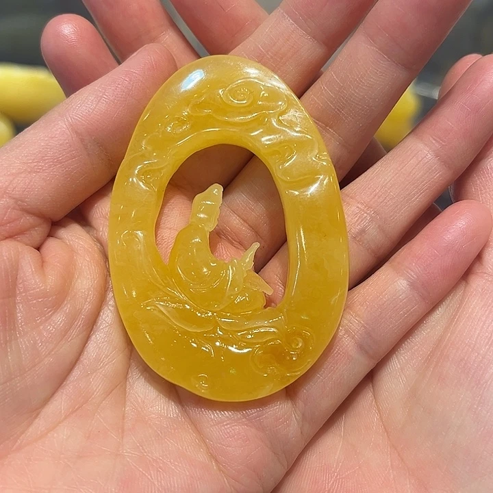 琥珀未镶嵌颈饰吊坠观音