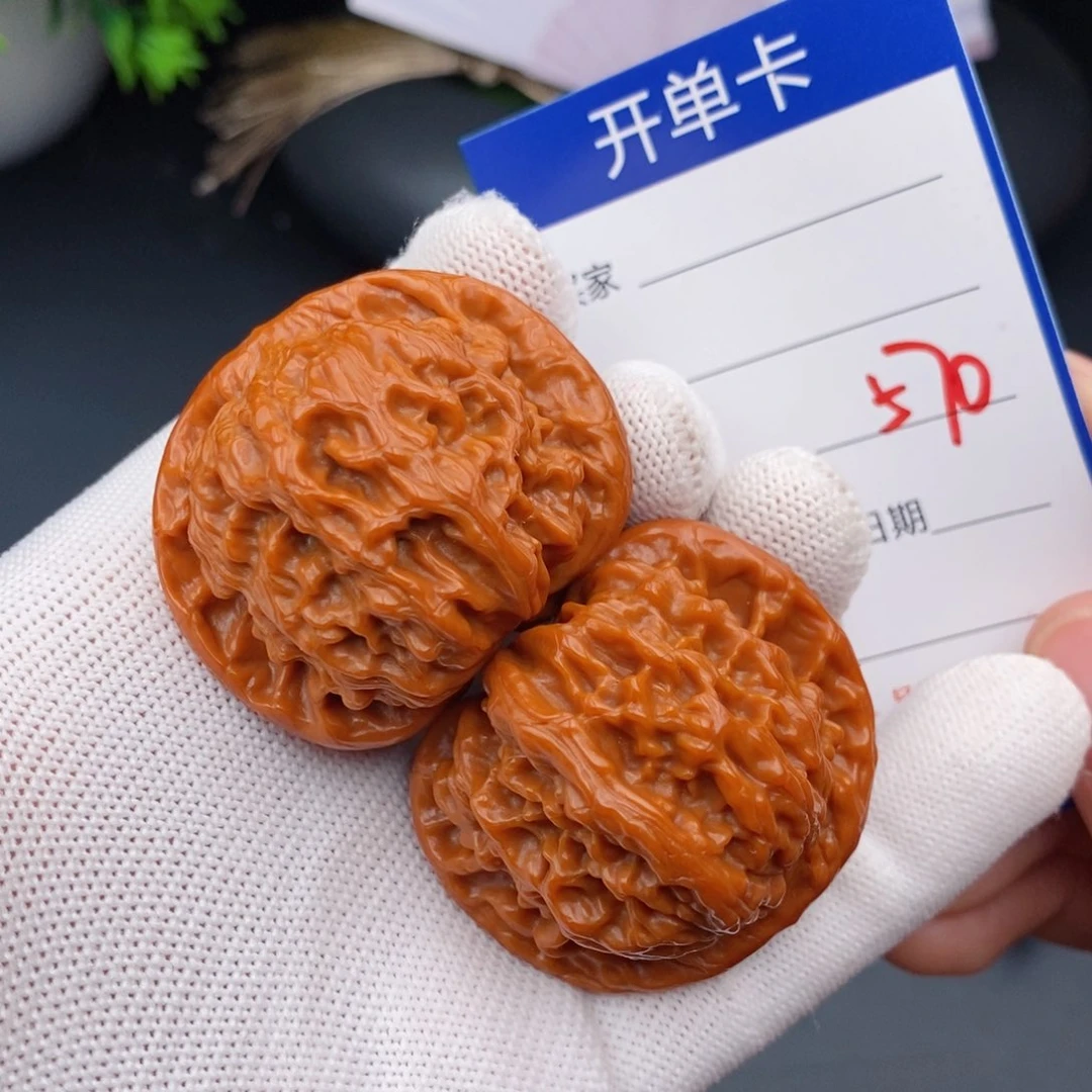 文玩核桃把件44红狮子570