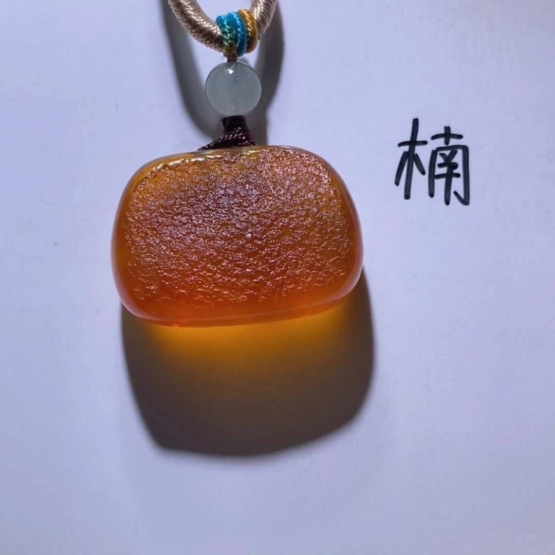 未镶嵌琥珀珠宝奇石