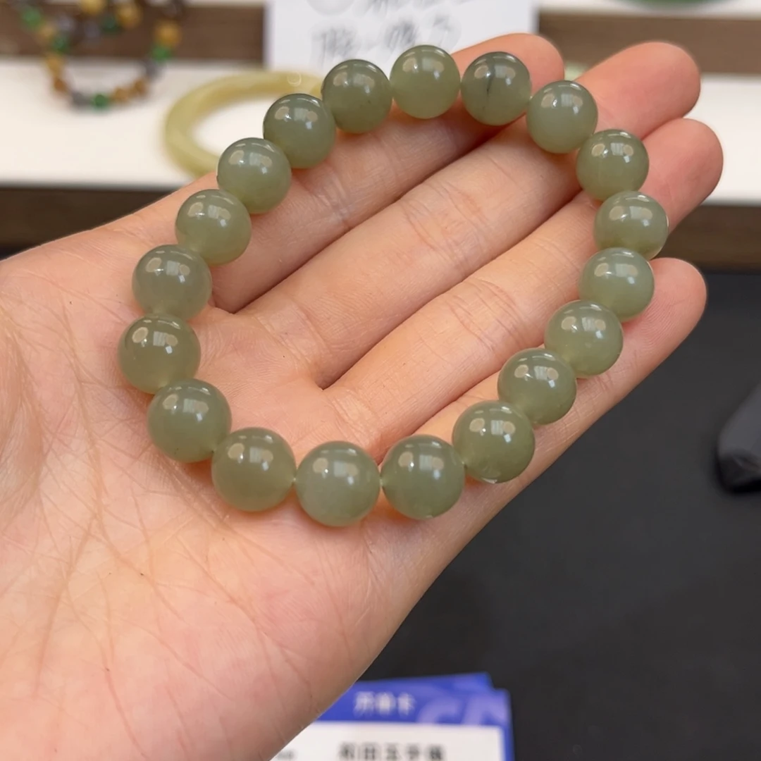 和田玉未镶嵌手镯卡10