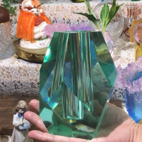 有机玻璃微瑕水晶花瓶