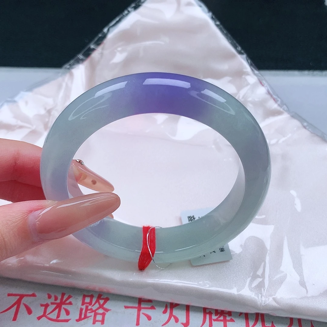 不***酱翡翠手镯未镶嵌55.5圈