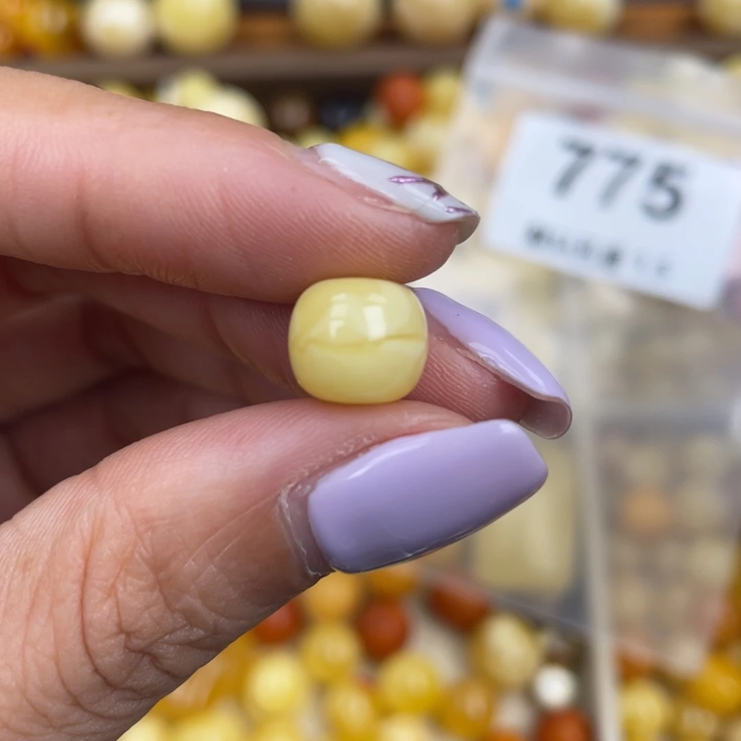 未镶嵌蜜蜡珠宝奇石粉10.0