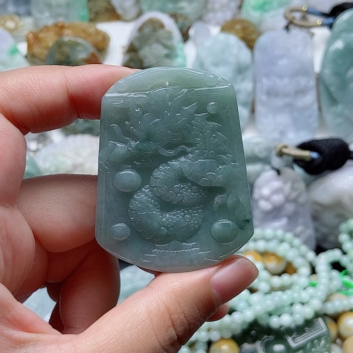 翡翠未镶嵌吊坠(不含链)1