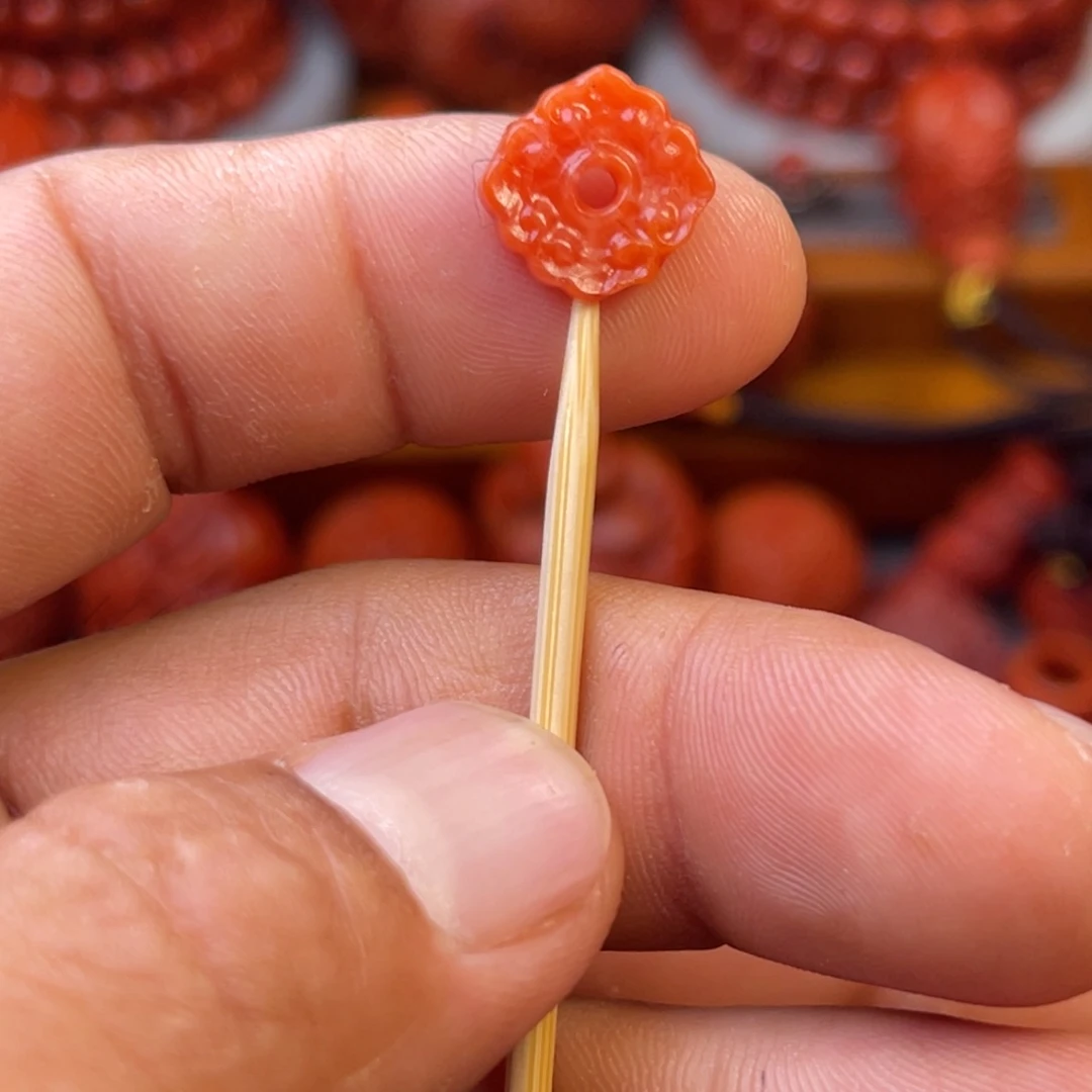 南红玛瑙瓦西精工如意卡11mm背云未镶嵌