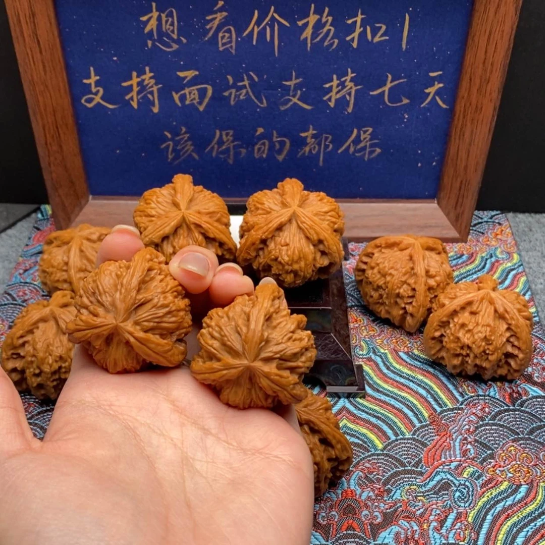 【闪购商品】?****白狮