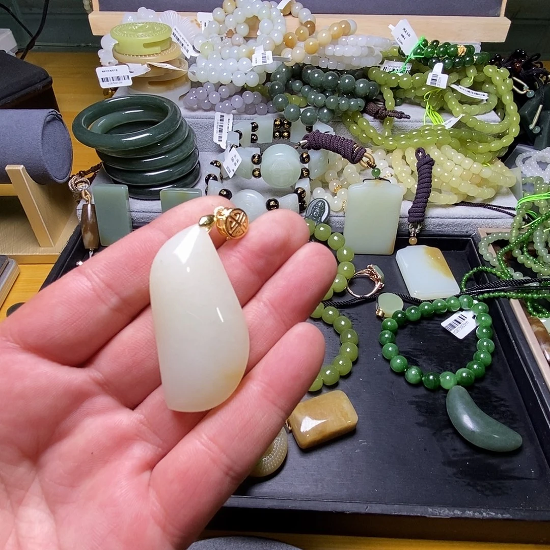 和田玉（糖玉）未镶嵌手链