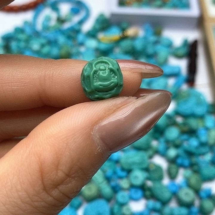 绿松石未镶嵌珠宝奇石