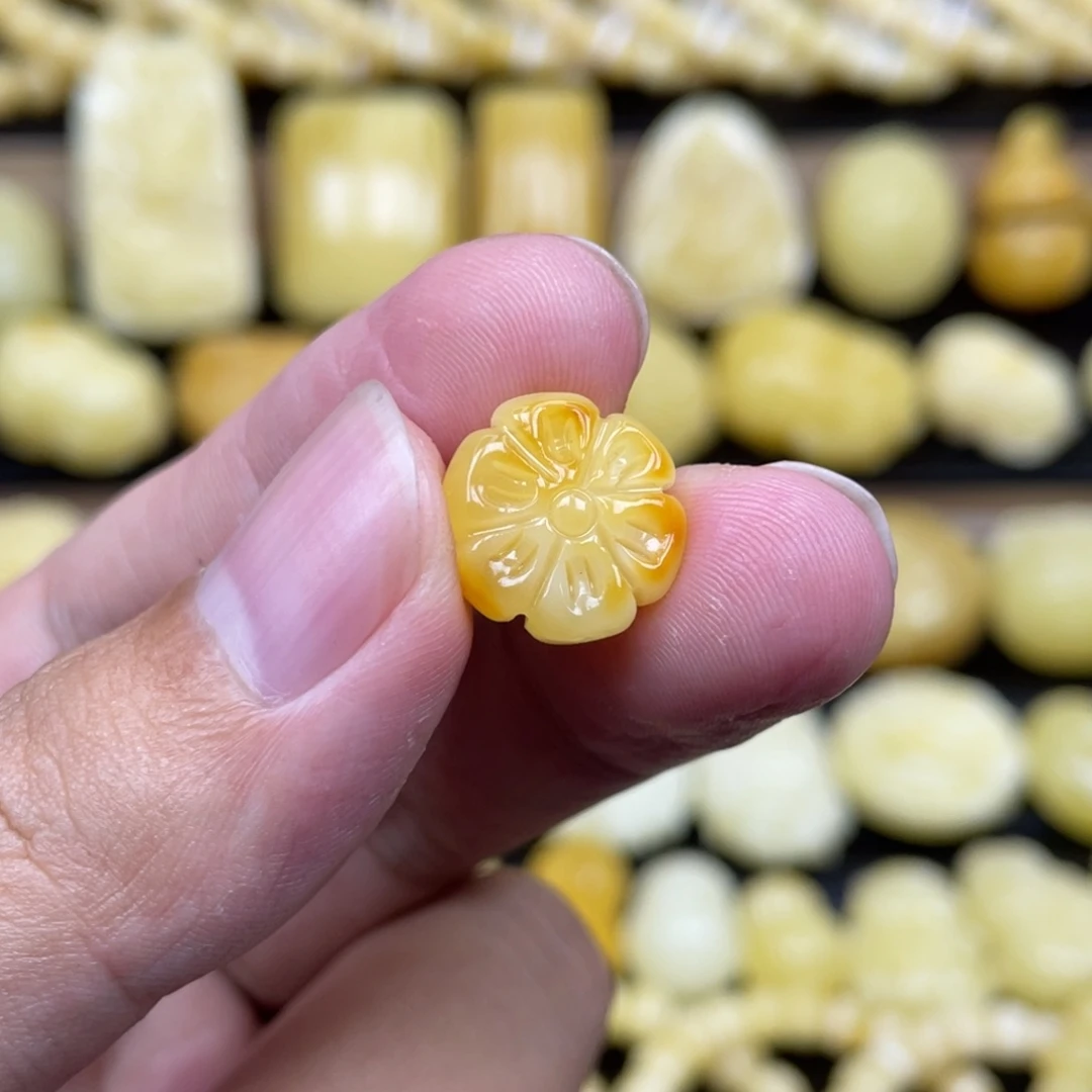 琥珀未镶嵌裸石琥珀蜜蜡