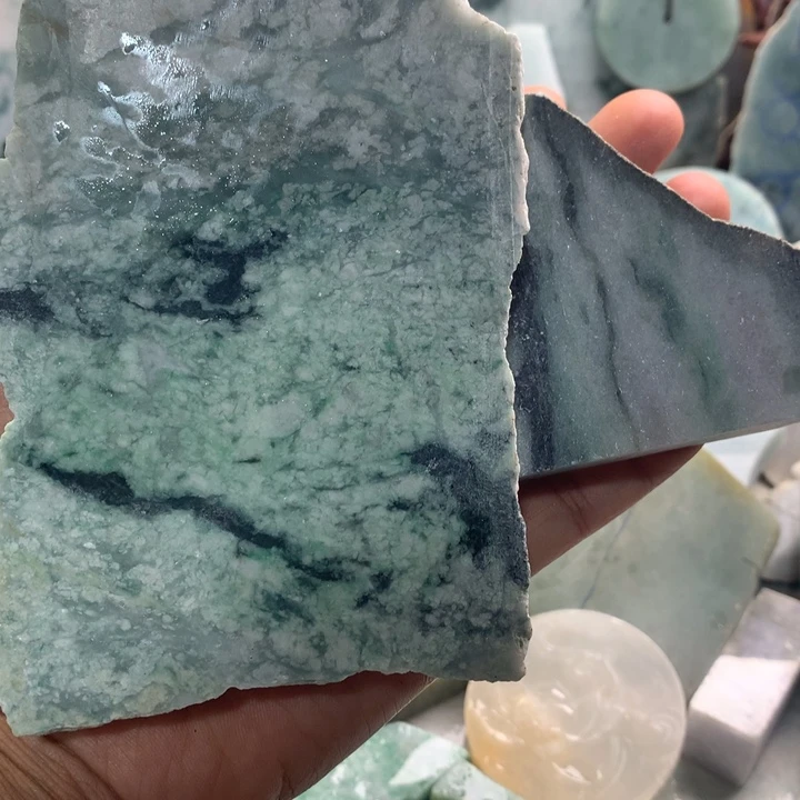 配石翡翠好***呀天然翡翠