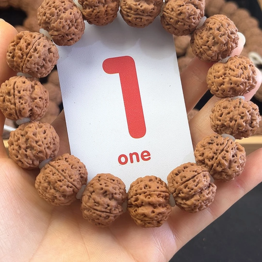 金刚菩提吊坠飞碟蜂王21