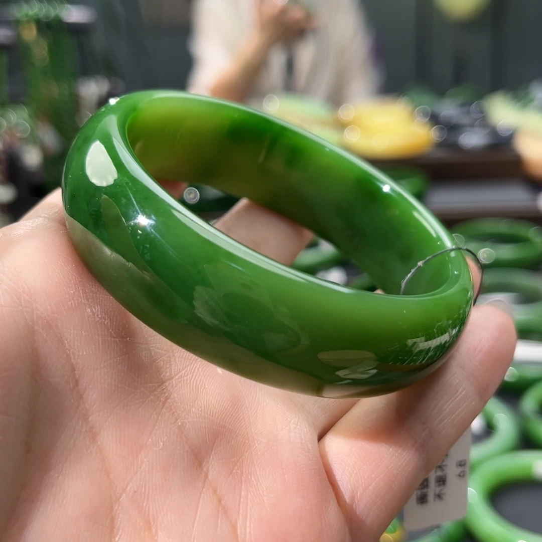和田玉（碧玉）手镯未镶嵌